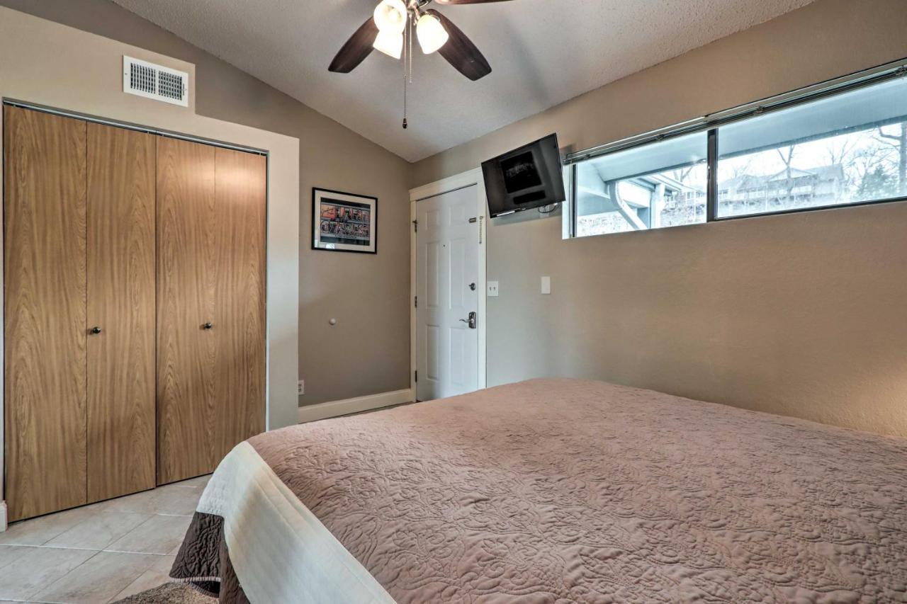 Osage Beach Condo With Lake Of The Ozarks Views Exterior photo